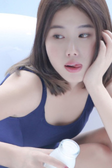 学生娇小嫩白紧小疼叫